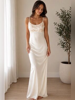 90’s Elegant Vintage Cream Beaded Floor Length Dress